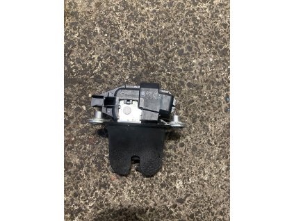 Zámek pátých dveří Škoda Fabia 2 5J0 827 501 B 5J0827501B