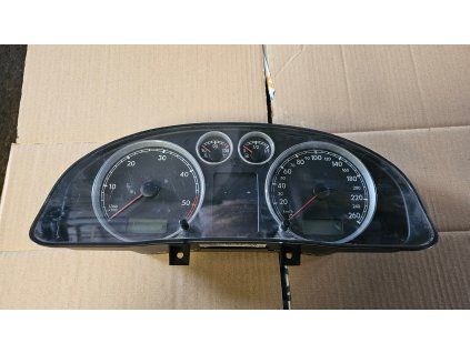 Budíky panel přístrojů VW Passat B5.5 3B0920827A 3B0 920 827 A