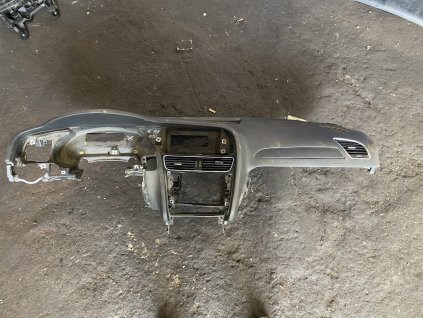 Palubní deska Audi A4 B8