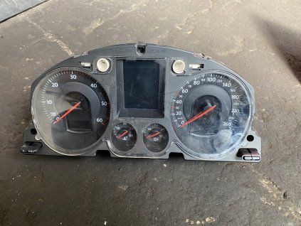 Budíky panel přístrojů VW Passat B6