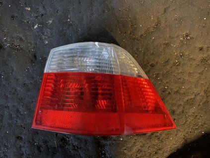 Zadní světlo práve BMW E61 combi