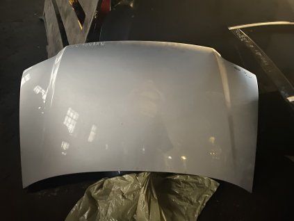 Kapota VW Touran
