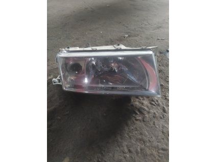 Prave přední světlo Octavia 1