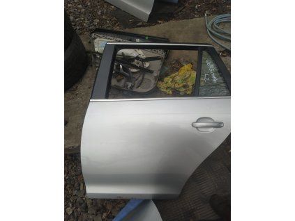 Levé zadní dveře VW golf 5 combi