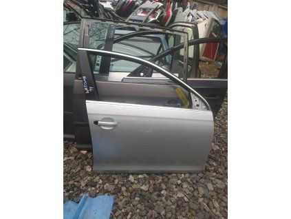 Práve přední dveře VW golf 5 combi