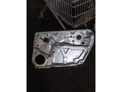 Prava přední stahovačka Passat B5.5 combi