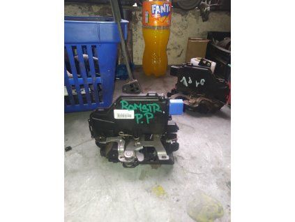 Zamek dveří 3B1 837 016 CE 3B1837016CE