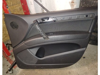 Tapecir přední pravý Audi Q7