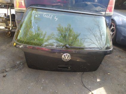 Páté dveře VW golf 4