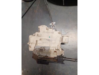 Centralni Zamek pravých zadních dveří passat b6 Tiguan  3C4 839 016K 3C4839016K