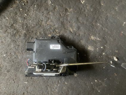 Zámek dveří 8E2 837 015 C 8E2837015C