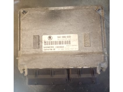 Řídící jednotka motoru 047 906 033 047906033