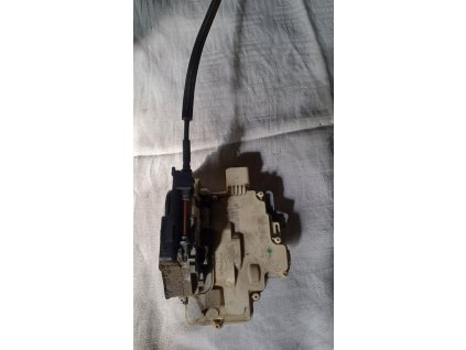 Zámek dveří  zadní Levý VW Passat b6 combi 3C4 839 015 A 3C4839015A