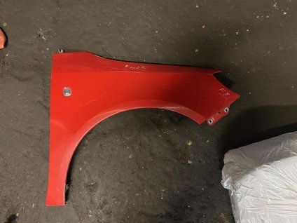 Blatník pravý přední Škoda Fabia 2 facelift