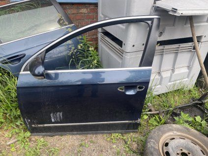 Dveře levé přední VW Passat B6
