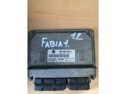 Řídící jednotka motoru 03D 906 032 A, 03D906032A