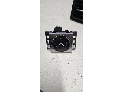Hodiny VW Passat B7 3AA 919 204 A 3AA919204A