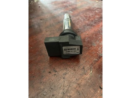 Zapalovací cívka 0 986 221 023, 0986221023