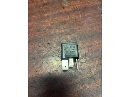 Relé 460 1K0 951 253 A, 1K0951253A