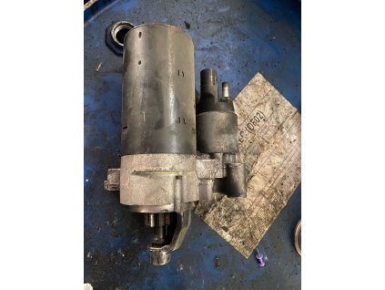Startér Audi A8 D4 4.2 Tdi