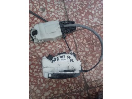 Zámek dveří pravý přední Škoda Superb 2 commbi 1S1 837 016 C 1S1837016C