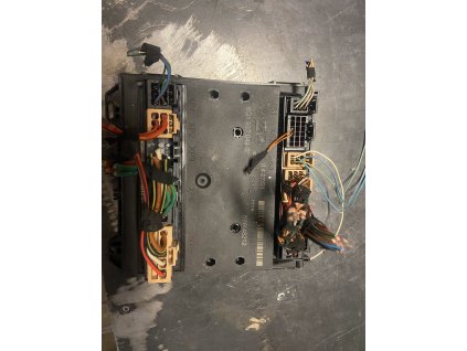 Komfortní jednotka 6Q1937049D - Centrální řídicí jednotka komfortní elektroniky VW Polo 9N/Fox