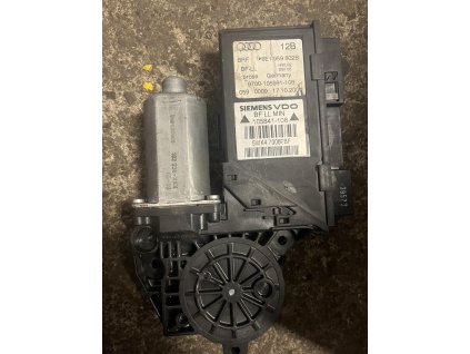 Motorek stahování oken audi a4 pravý přední 8E1 959 802B, 8E1959802B jednotka 105841-108