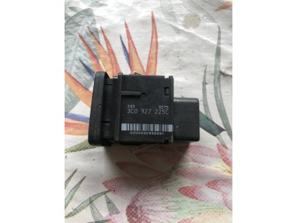 9FDA0017 7CDA 4176 BA09 76F67558F89F