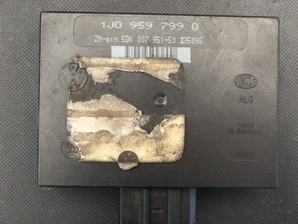 1J0959799Q
