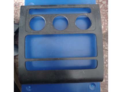 Středový rámeček 1T0 858 071C 1T0858071C