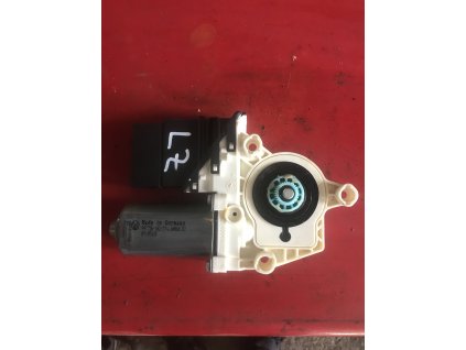 6997A099 3520 4F1B BC5F 650F10FA7043