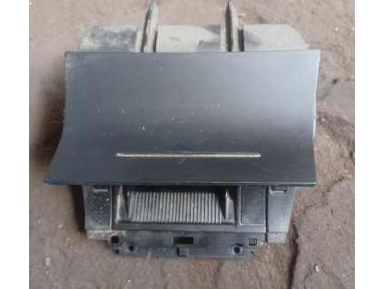 Popelník Škoda Octavia II 1Z1 863 077 A 1Z1863077A