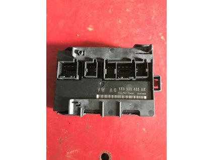 67E6F9CE 3890 43BF 9031 E070594C68C2