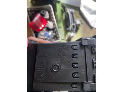 Výdech ventilace topení VW Passat B6 levý 3C1 819 701 E Výdech ventilace topení VW Passat B6 levý 3C1819701E