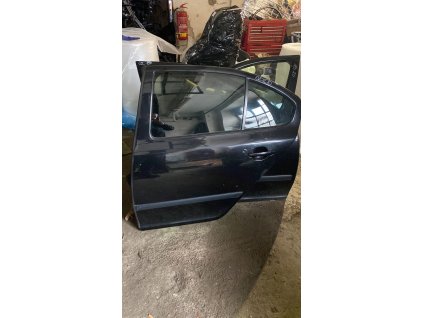Levé zadní dveře Škoda Octavia2 liftback černé