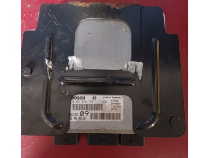 Řídící jednotka motoru 0 281 010 779 0281010779