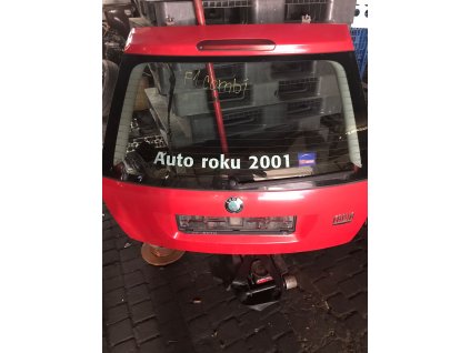 Páté dveře Škoda Fabia1 kombi červené s oknem