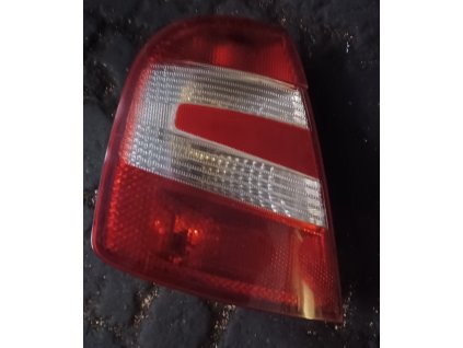 Zadní levé světlo Škoda fabia 1 Facelift 6Y6 945 095 D 6Y6945095D