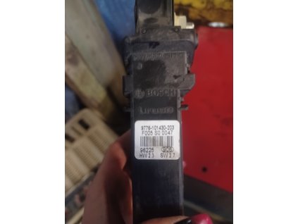 Motorek stahování oken 9776-101-430-203