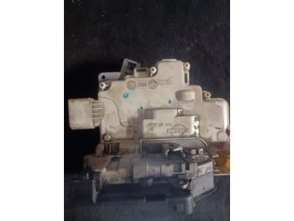 Levy Predni zamek passat b6 3C1 837 015 A 3C1837015A