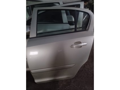 Dveře levé zadní kia rio