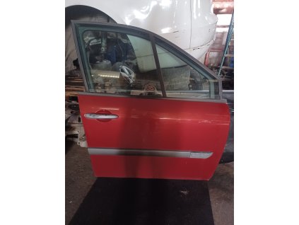 Dveře pravé přední Renault Scenic
