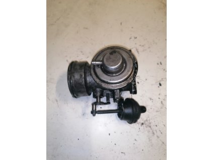 Škrtící klapka s EGR ventilem 038 129 637 L 038129637L