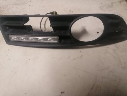 Mřížka Narazniku Prava VW TOURAN 3C0 853 666 A 3C0853666A