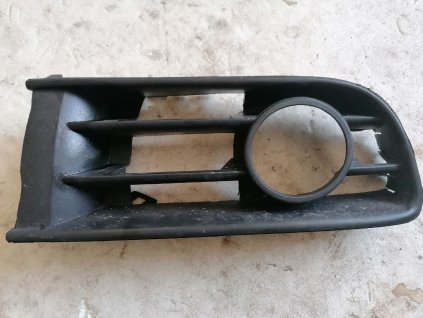 Mřížka předního nárazníku PRAVA VW POLO 9N 6Q0 853 666C 6Q0853666C