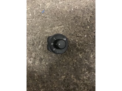 896D23DF 0BB2 45E9 B141 13D66BB1873F