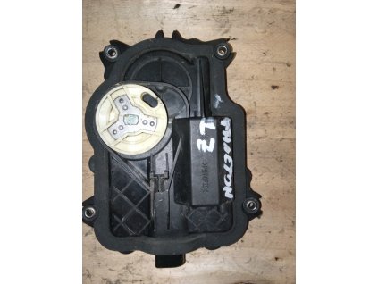 Přítah dveří levé zadní VW PHAETON 3D0 837 059 B 3D0837059B