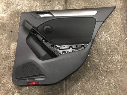 2829FA03 A41D 4A86 9782 3B03C33D4612