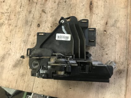 B3000331 A1DF 435A A064 95000C77BF5F