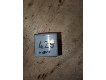 Relé 429 1J0 906 381 1J0906381